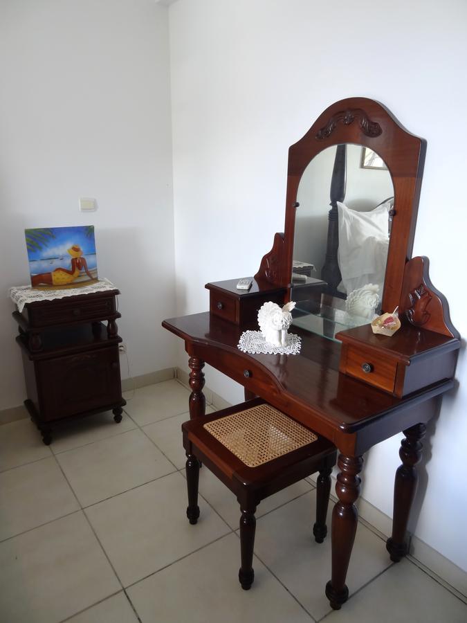 Bed & Breakfast 6 Suites Piscine Et Plage Pointe Faula Ле-Воклен Экстерьер фото