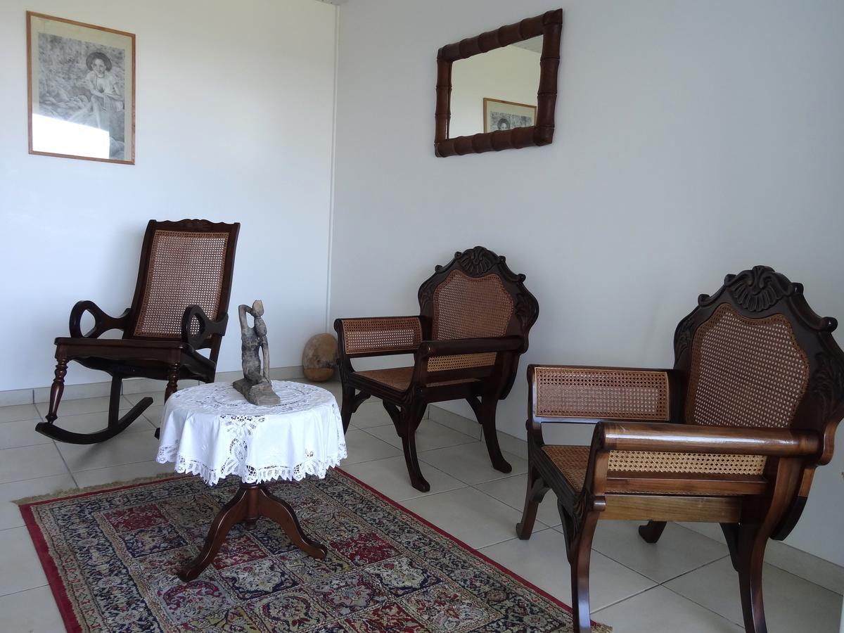 Bed & Breakfast 6 Suites Piscine Et Plage Pointe Faula Ле-Воклен Экстерьер фото