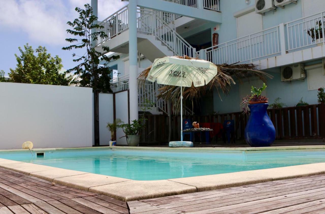 Bed & Breakfast 6 Suites Piscine Et Plage Pointe Faula Ле-Воклен Экстерьер фото