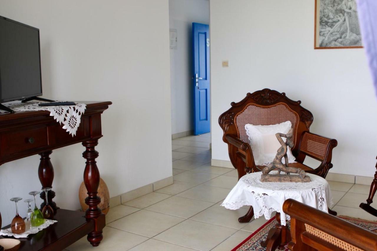 Bed & Breakfast 6 Suites Piscine Et Plage Pointe Faula Ле-Воклен Экстерьер фото